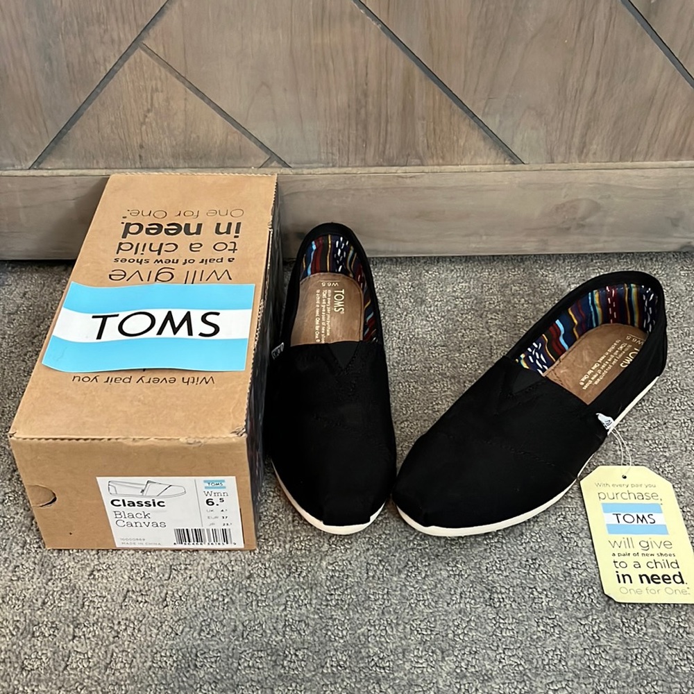 Black Canvas TOMS